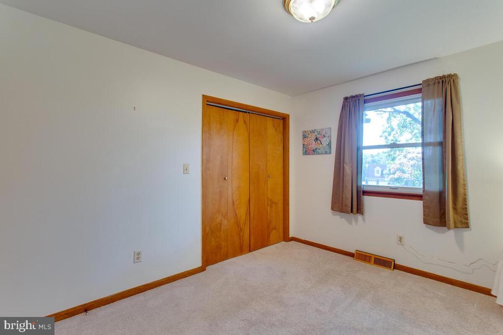 903 WINCHESTER DRIVE