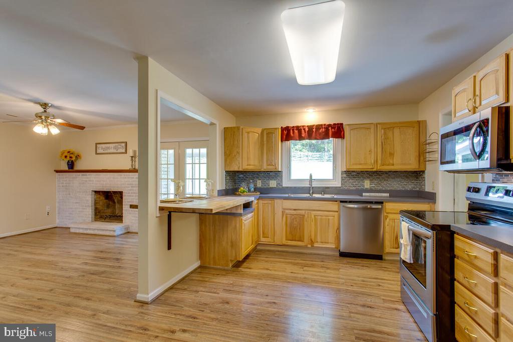 903 WINCHESTER DRIVE