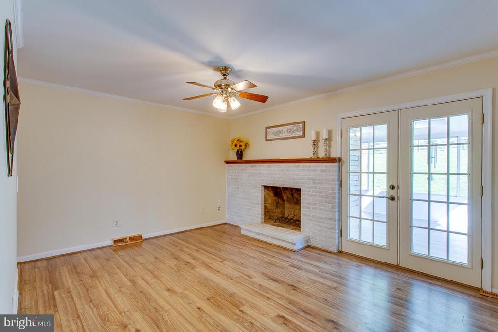 903 WINCHESTER DRIVE