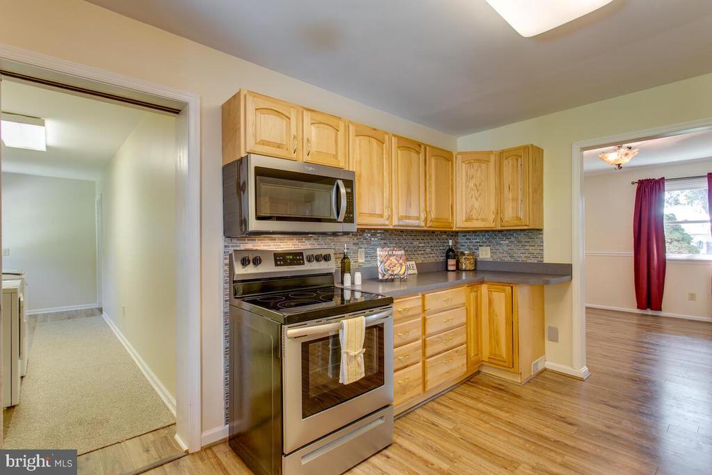 903 WINCHESTER DRIVE