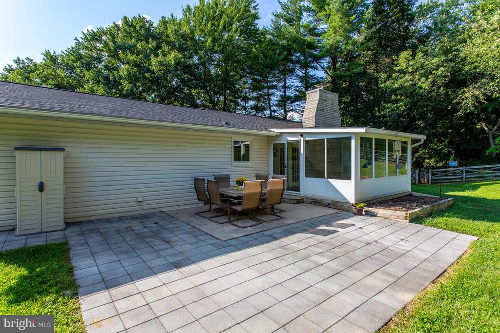 903 WINCHESTER DRIVE