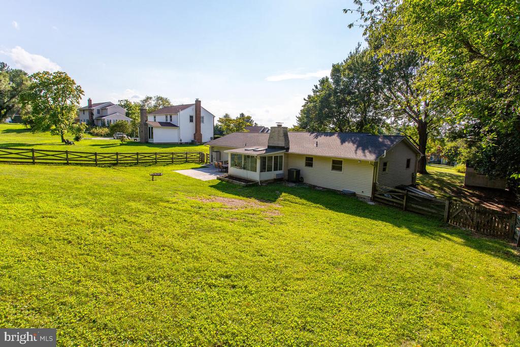 903 WINCHESTER DRIVE