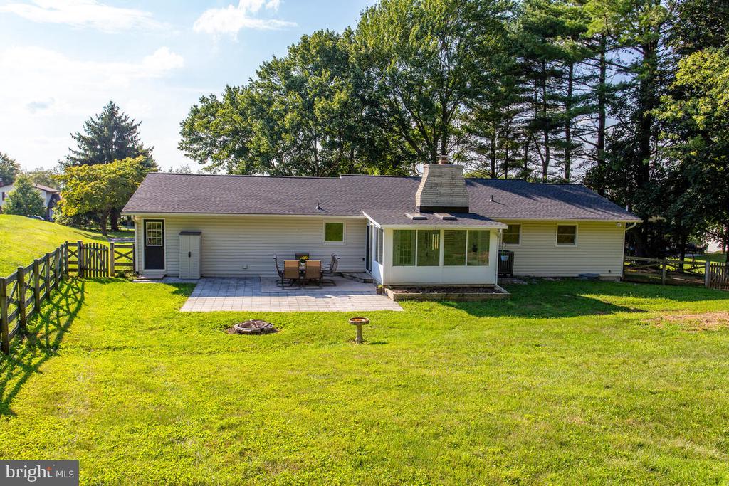 903 WINCHESTER DRIVE