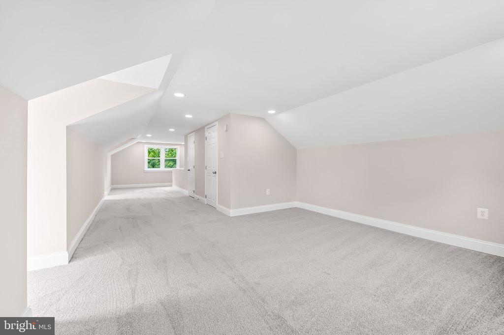 424 POOLE ROAD