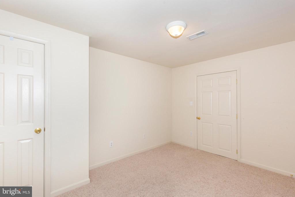 993 WAMPLER LANE