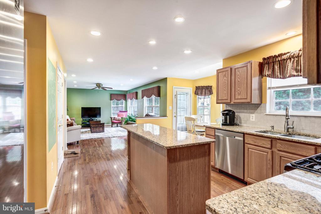 993 WAMPLER LANE