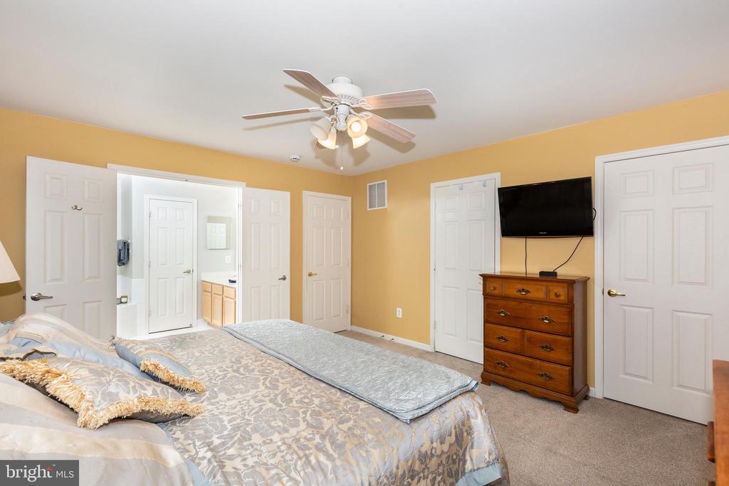 993 WAMPLER LANE