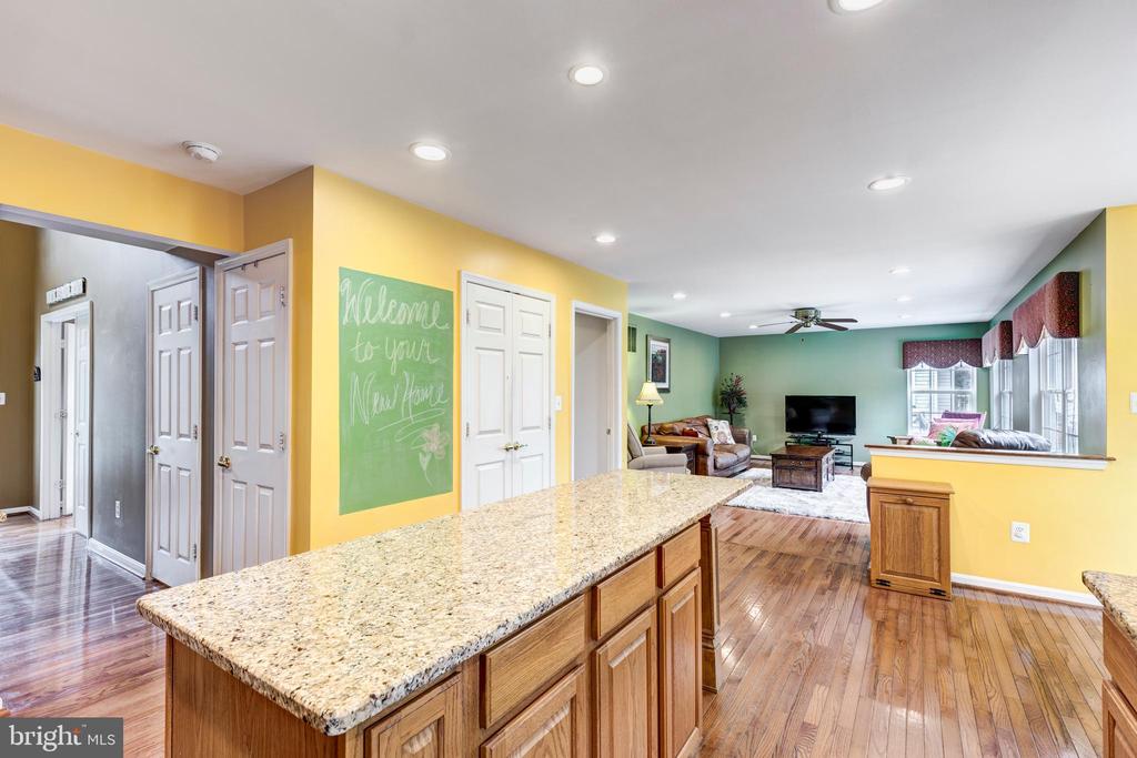 993 WAMPLER LANE