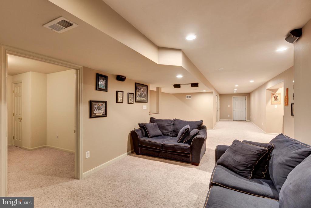 993 WAMPLER LANE