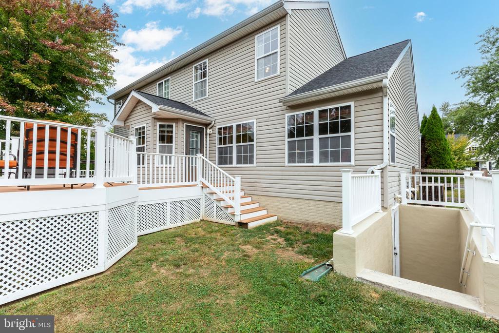 993 WAMPLER LANE
