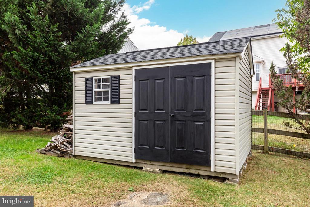993 WAMPLER LANE