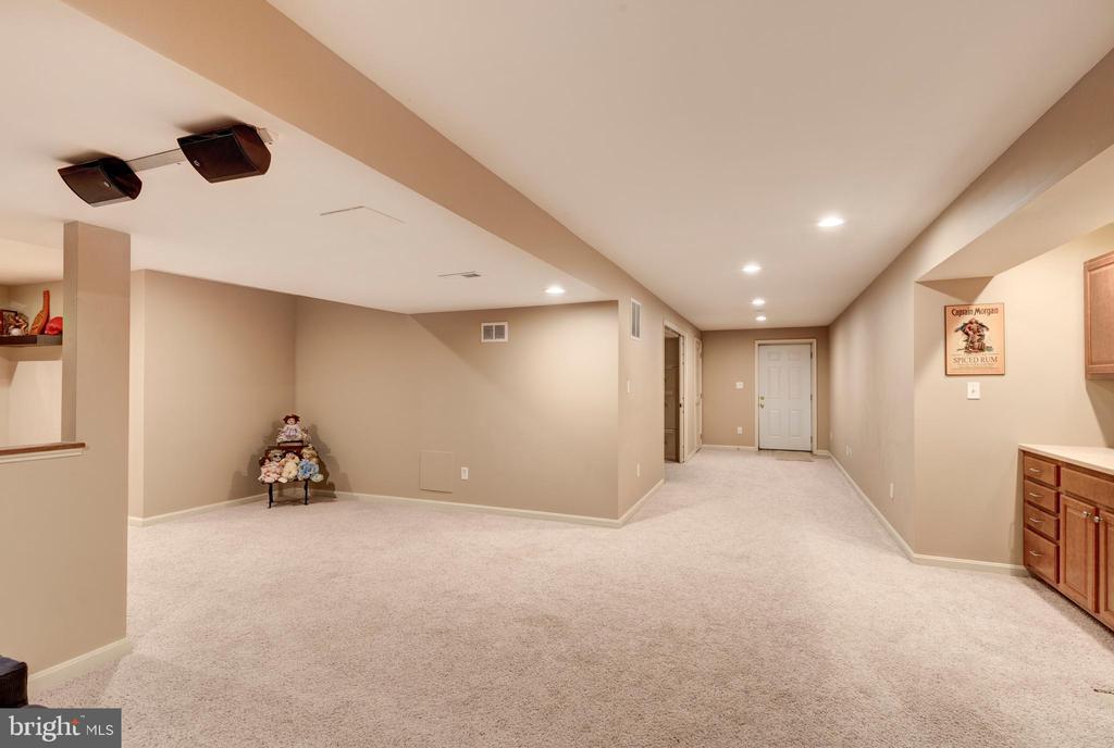 993 WAMPLER LANE