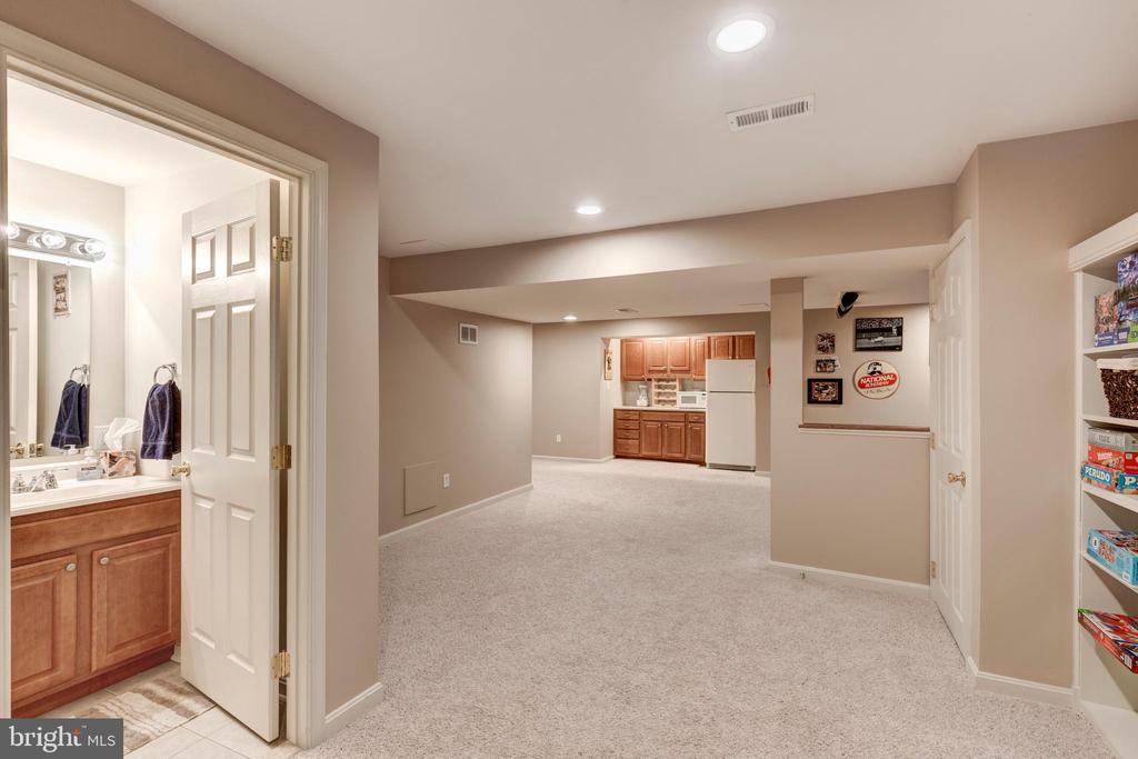 993 WAMPLER LANE