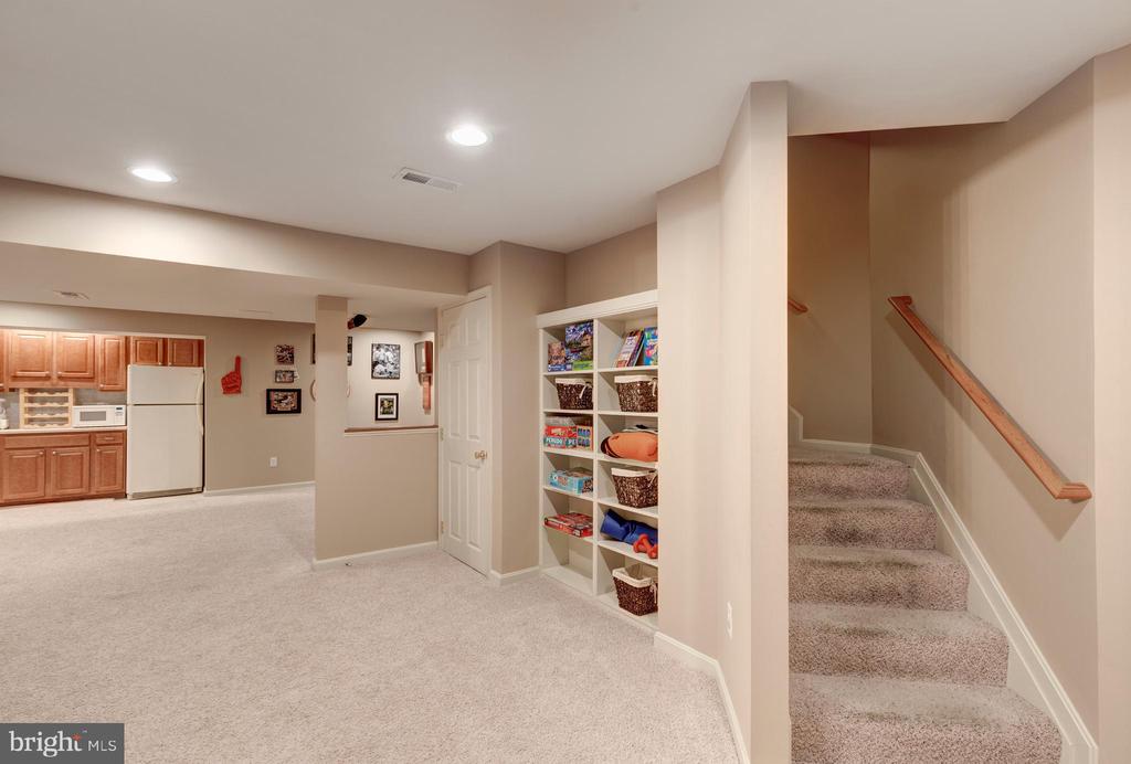 993 WAMPLER LANE