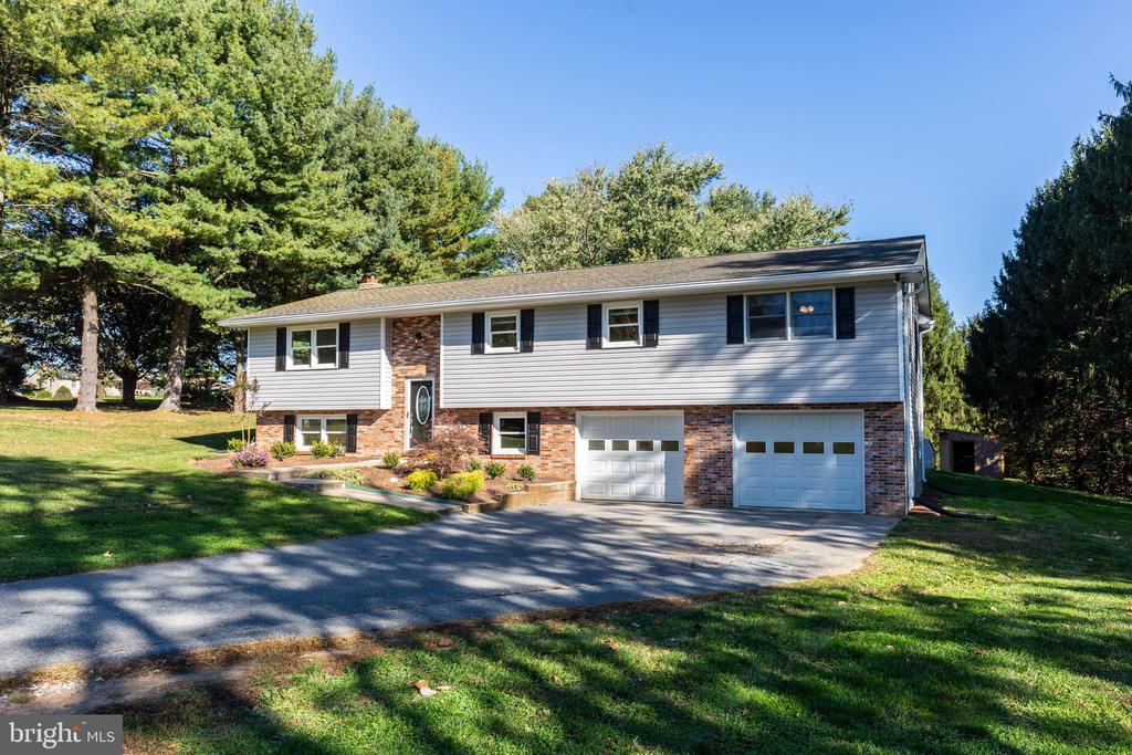 1202 FRIZZELL ROAD
