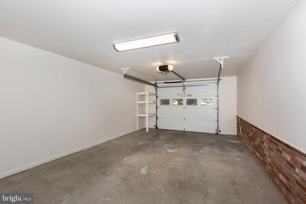 1202 FRIZZELL ROAD