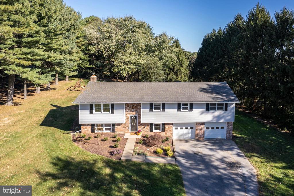 1202 FRIZZELL ROAD