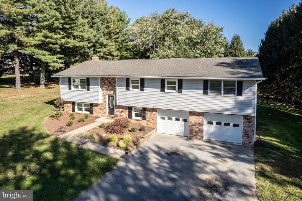 1202 FRIZZELL ROAD