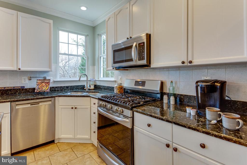 802 KITTERY DRIVE