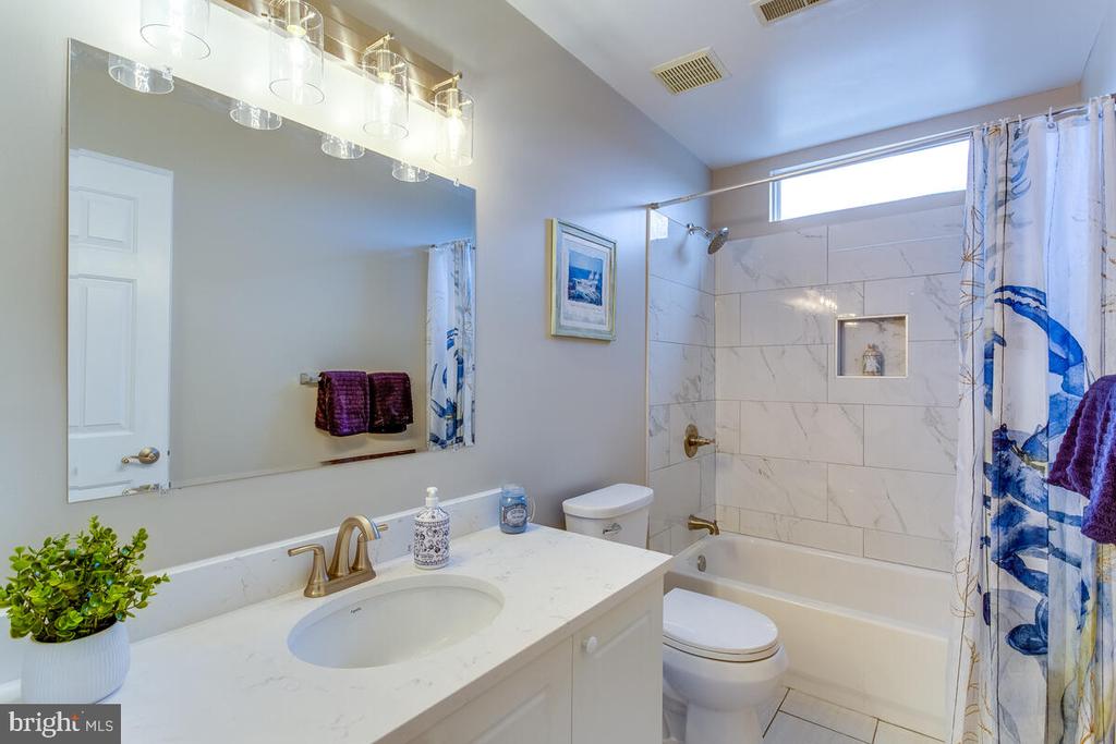 802 KITTERY DRIVE