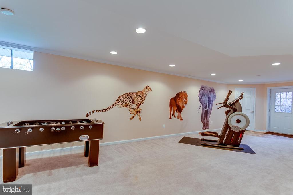 802 KITTERY DRIVE