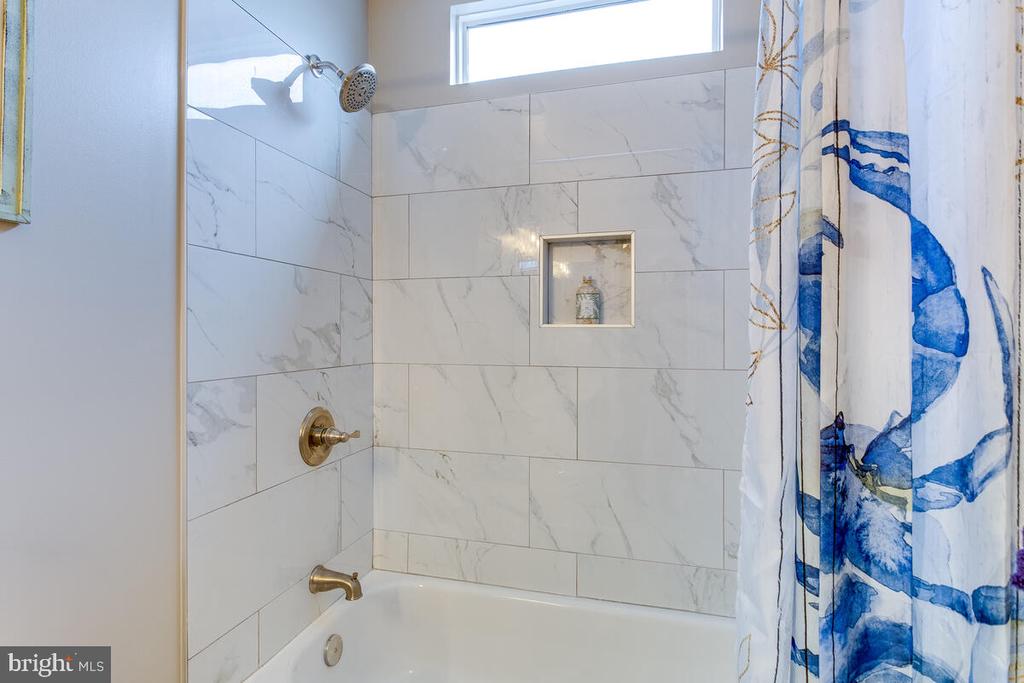 802 KITTERY DRIVE