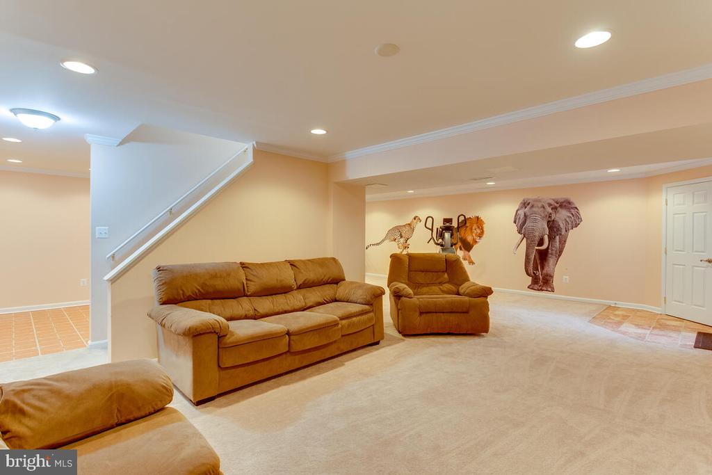 802 KITTERY DRIVE