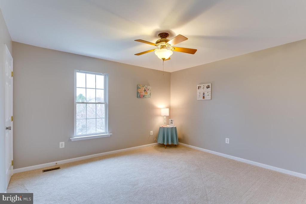 802 KITTERY DRIVE