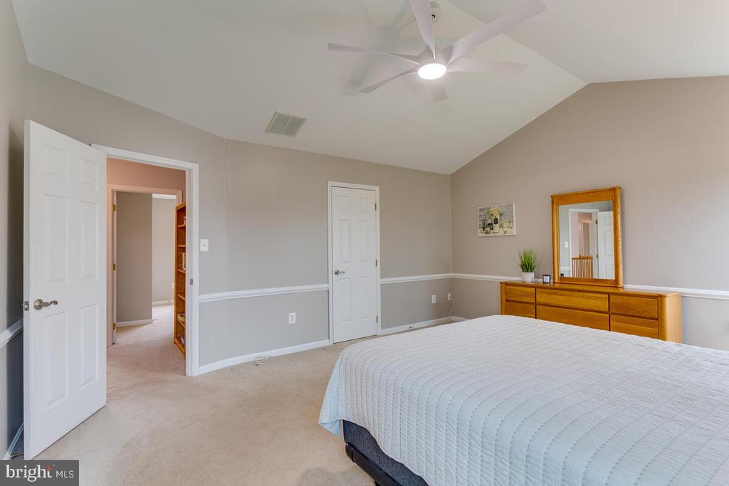 802 KITTERY DRIVE