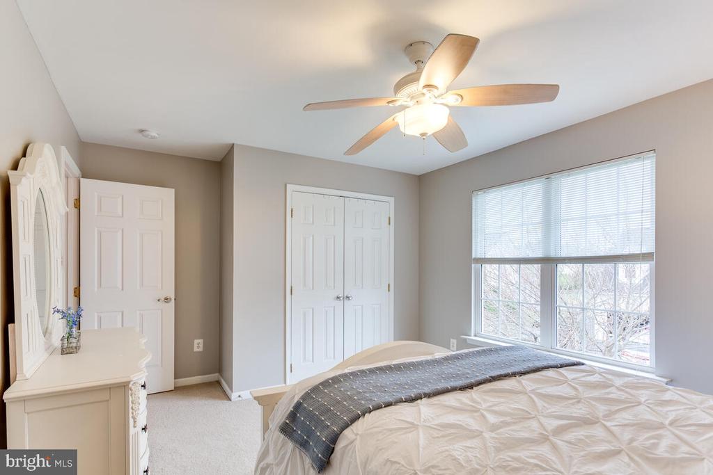 802 KITTERY DRIVE