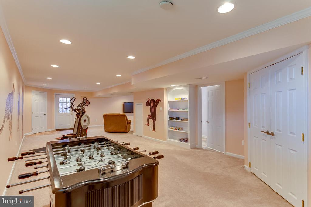 802 KITTERY DRIVE