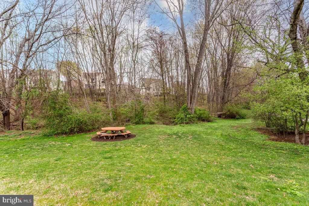 802 KITTERY DRIVE