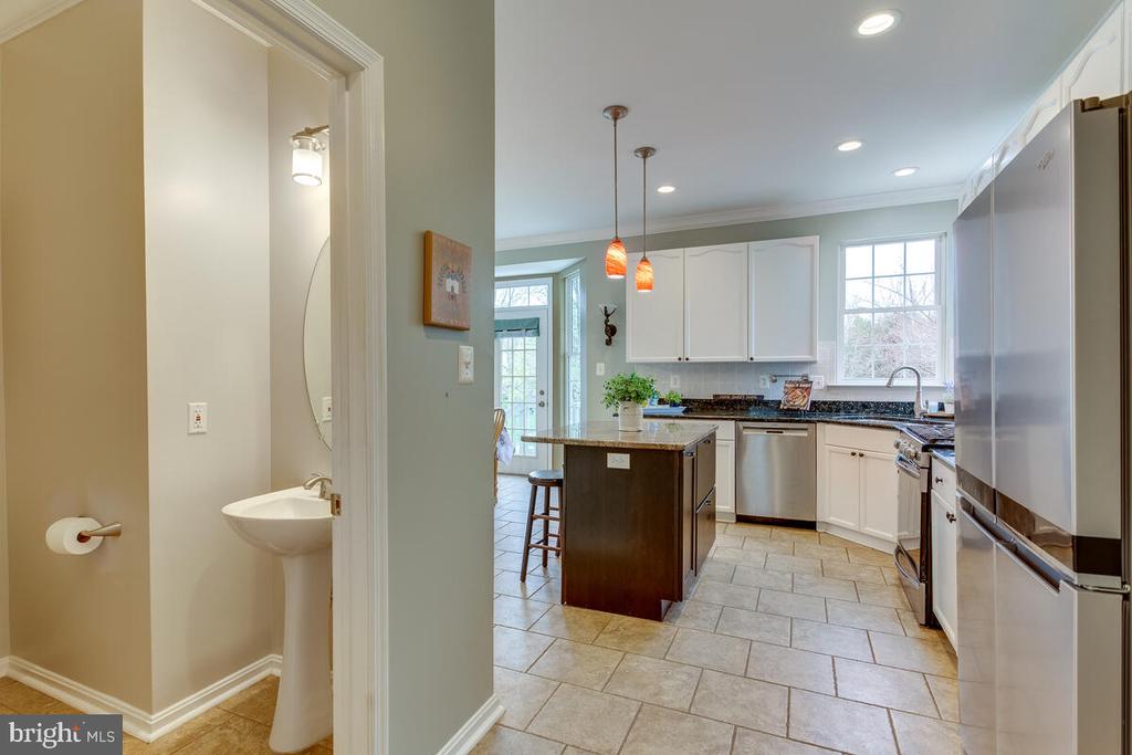 802 KITTERY DRIVE