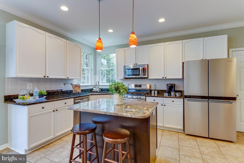 802 KITTERY DRIVE