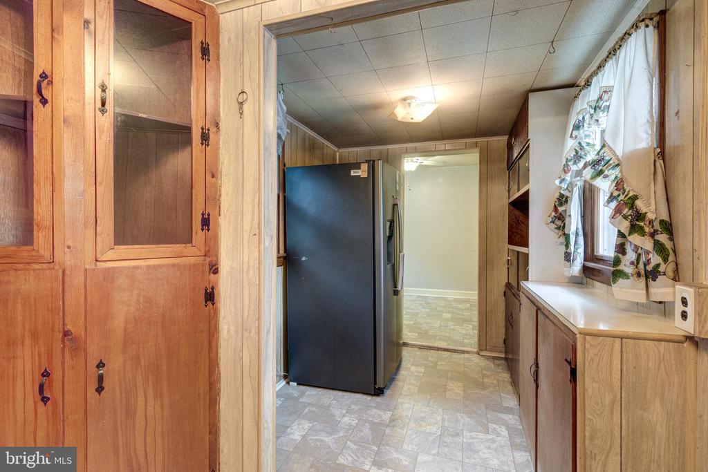 6109 OAKLAND MILLS ROAD