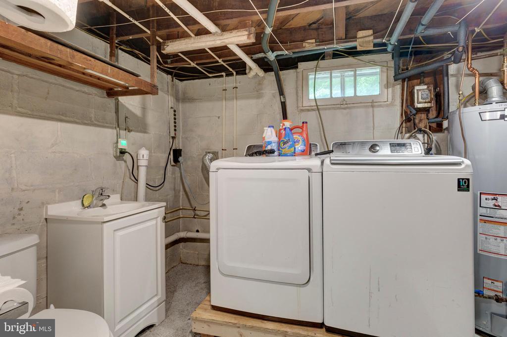 6109 OAKLAND MILLS ROAD