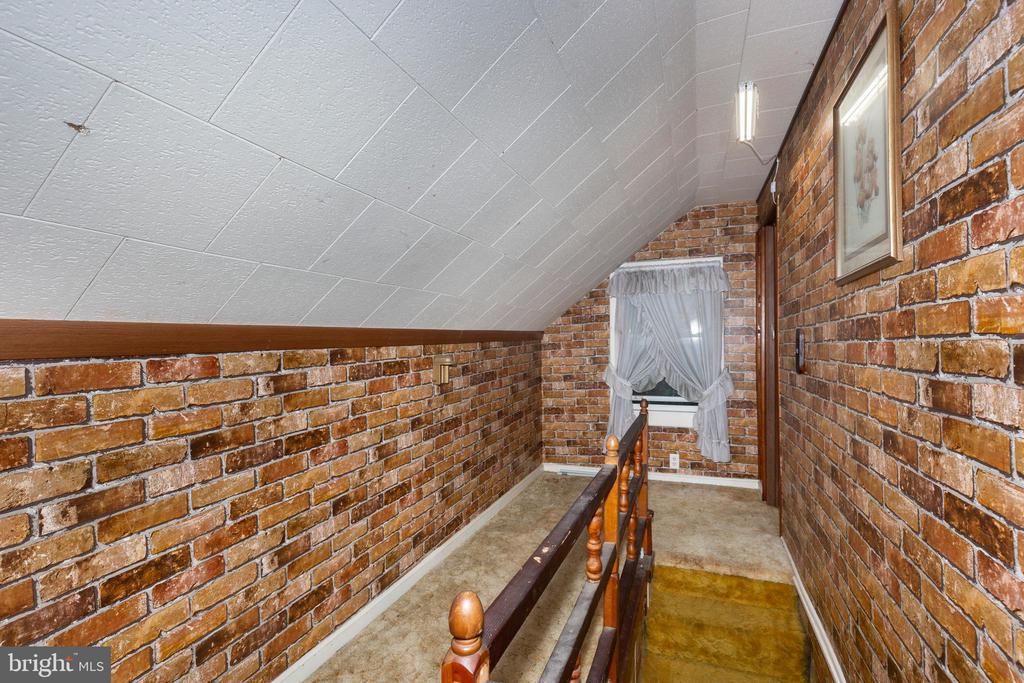 6109 OAKLAND MILLS ROAD