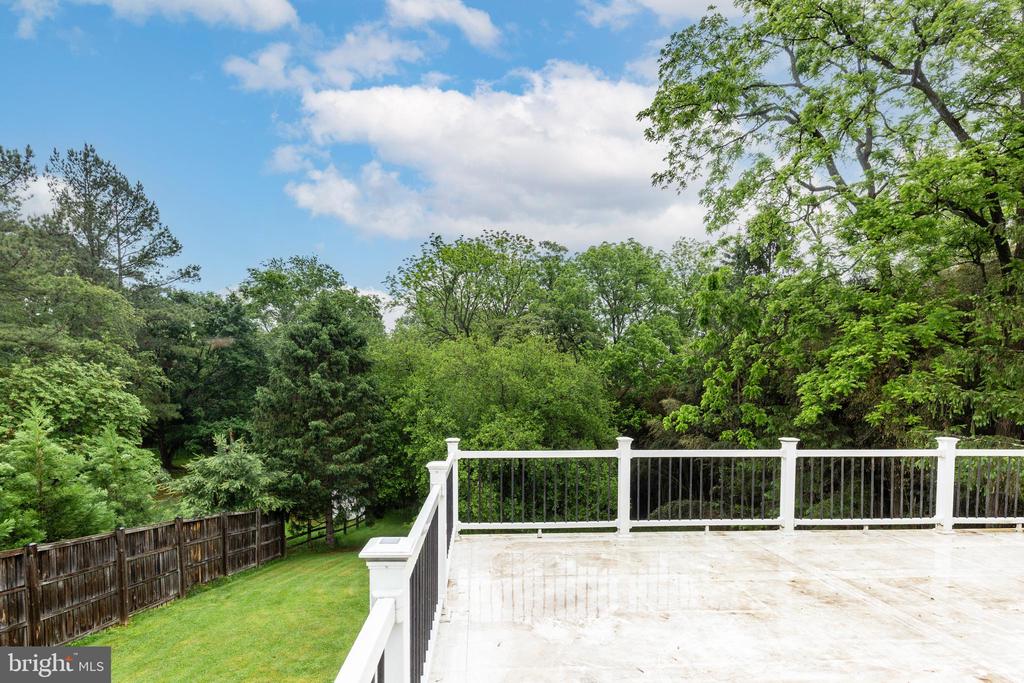 6109 OAKLAND MILLS ROAD