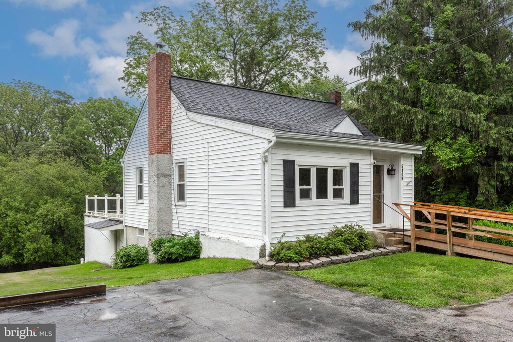 6109 OAKLAND MILLS ROAD