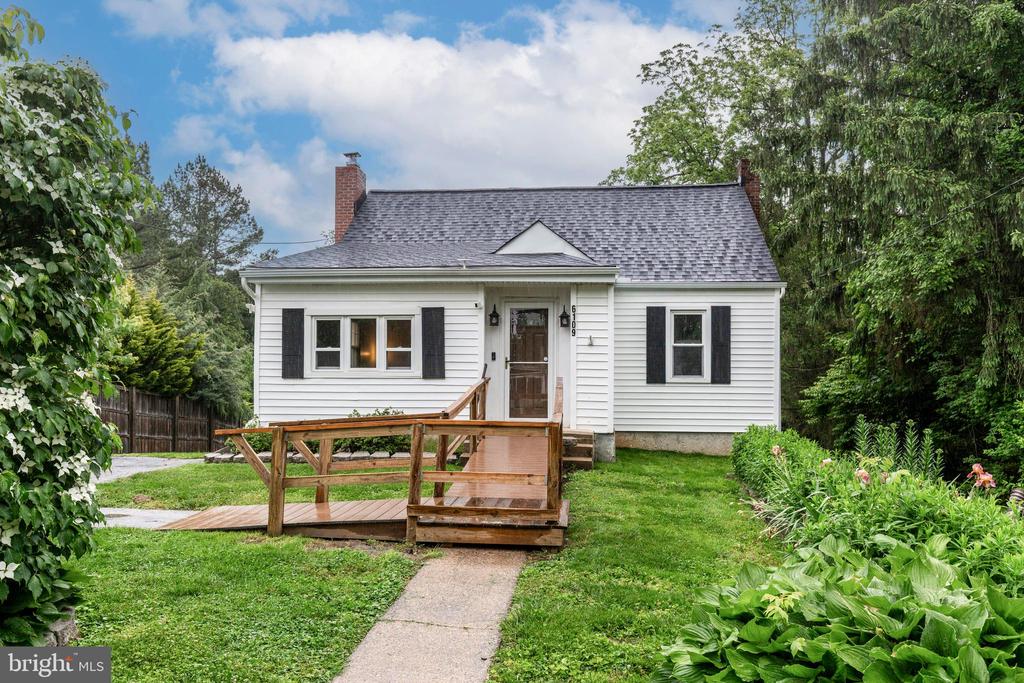 6109 OAKLAND MILLS ROAD