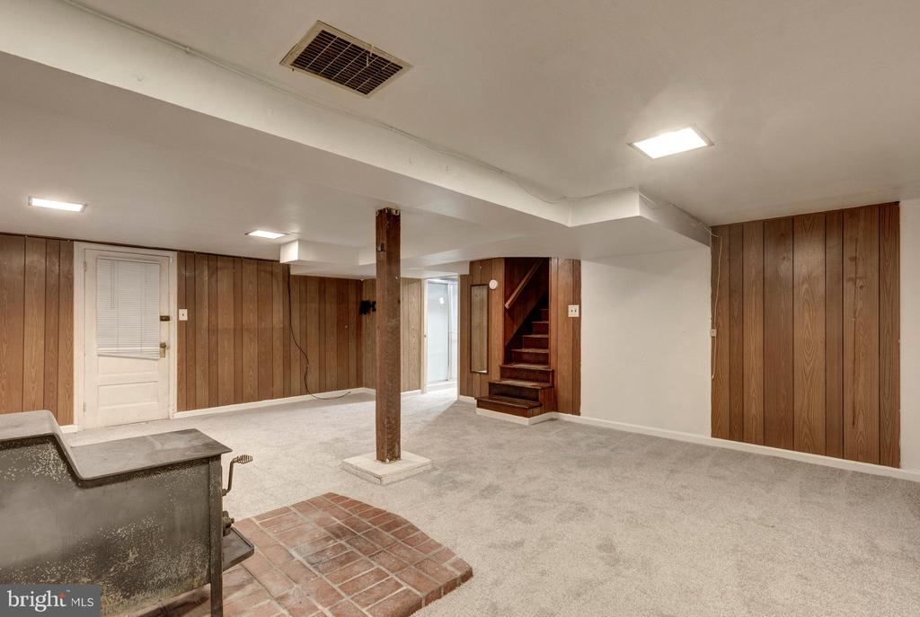 6109 OAKLAND MILLS ROAD