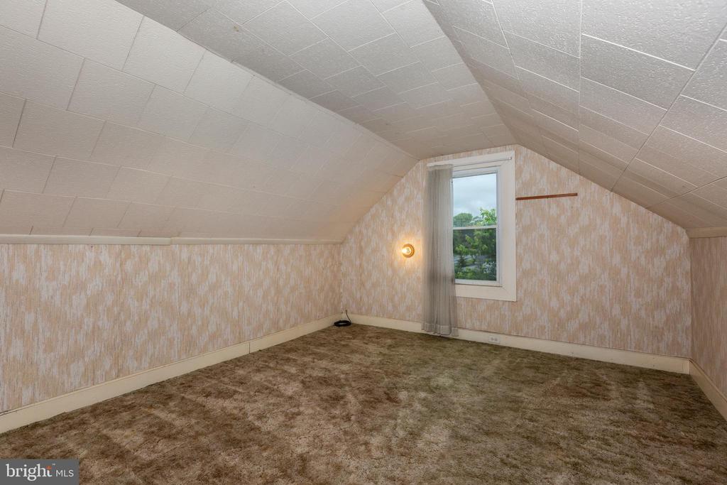 6109 OAKLAND MILLS ROAD