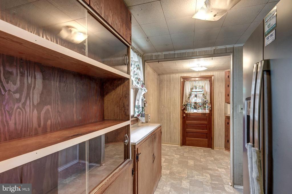 6109 OAKLAND MILLS ROAD