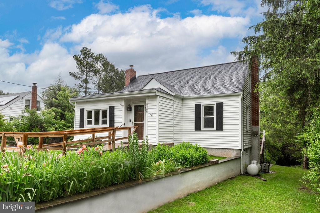 6109 OAKLAND MILLS ROAD