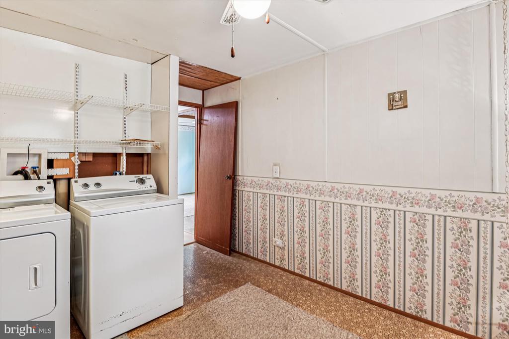 2116 SPENCER LANE