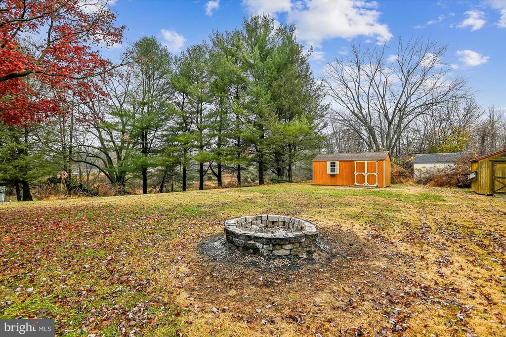 2116 SPENCER LANE