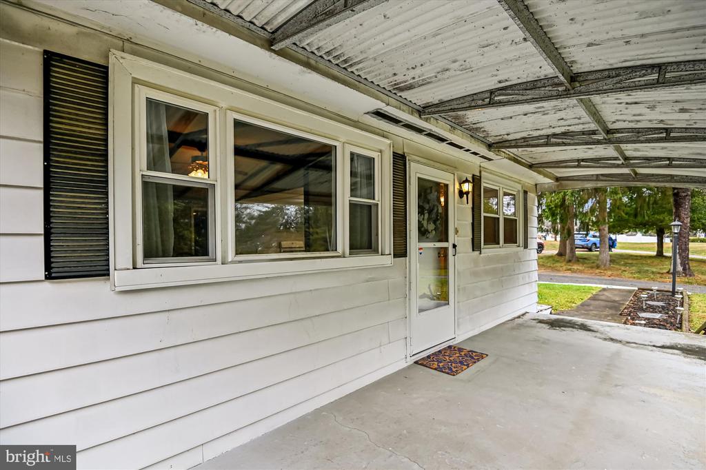 2116 SPENCER LANE