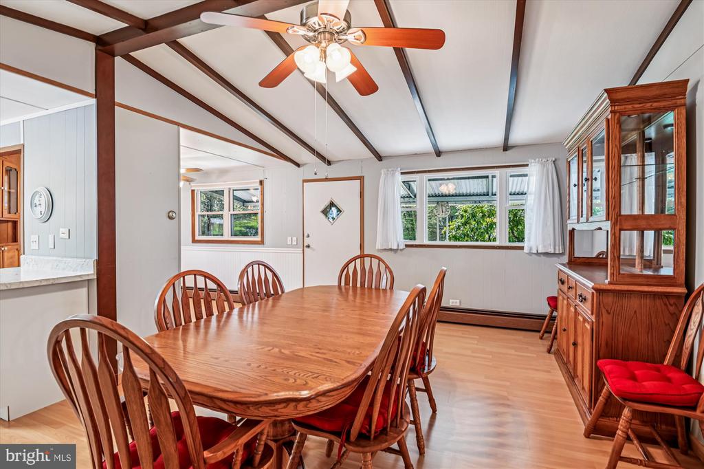 2116 SPENCER LANE
