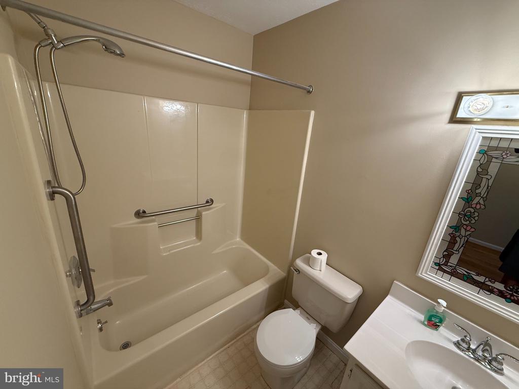 1576 BRIMFIELD CIRCLE