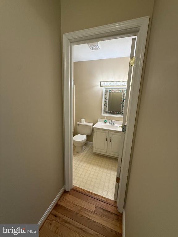 1576 BRIMFIELD CIRCLE